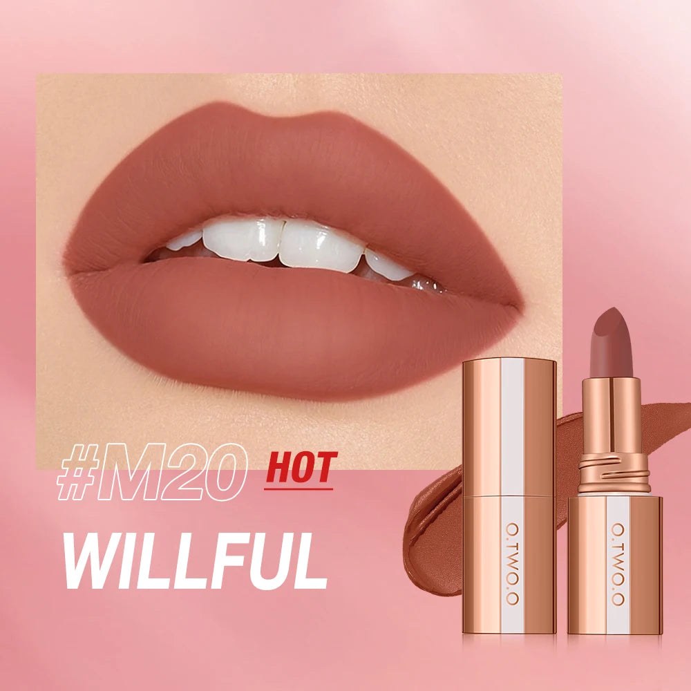 O.TWO.O-Rouge à Lèvres Longue Durée Résistant à l'Eau, Sans Taches, Classique 402, Pigmenté, Finition Velours, Maquillage Teinté Jules 256